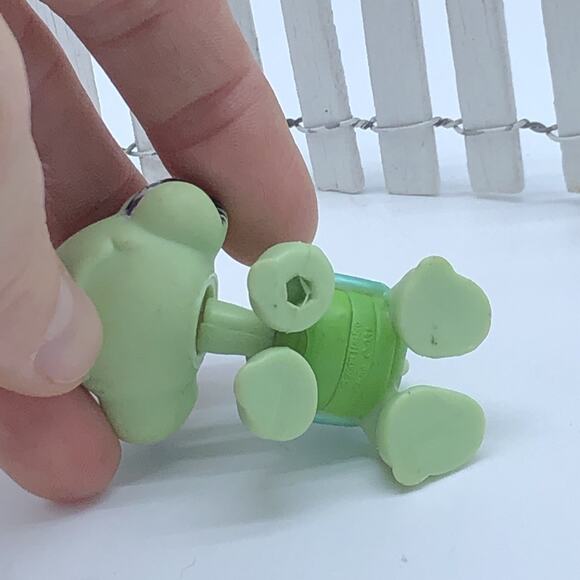 Littlest Pet Shop LPS #950 TURTLE Shimmer Shell - Picture 3 of 4